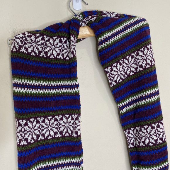 Set of Scarf and Beanie  NWOT - Picture 7 of 8